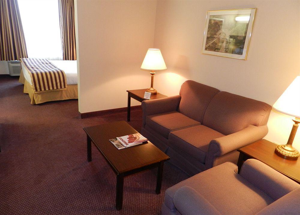 Ashmore Inn And Suites Lubbock Eksteriør bilde
