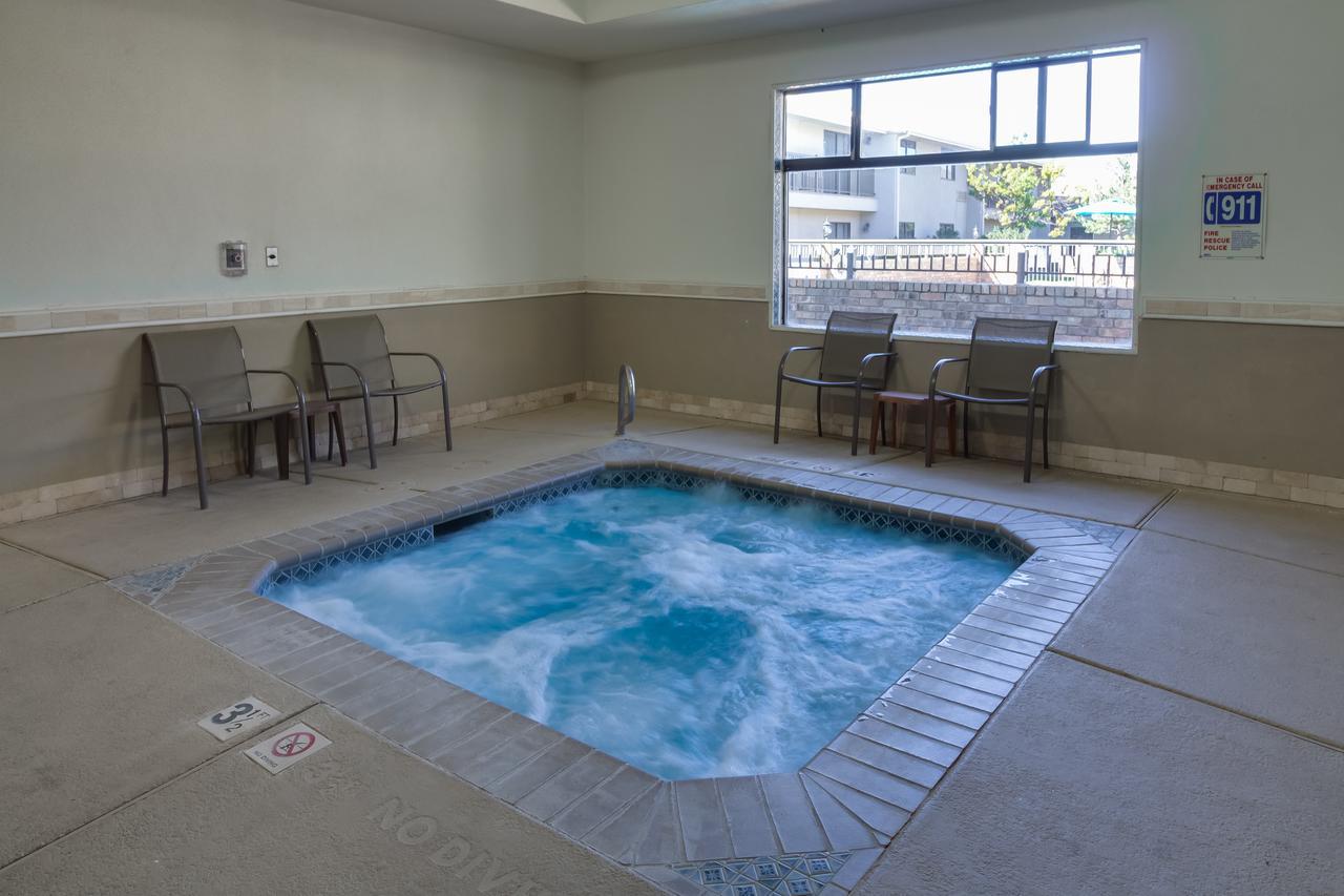 Ashmore Inn And Suites Lubbock Eksteriør bilde