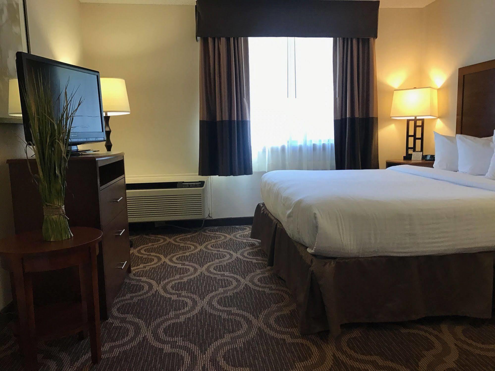Ashmore Inn And Suites Lubbock Eksteriør bilde