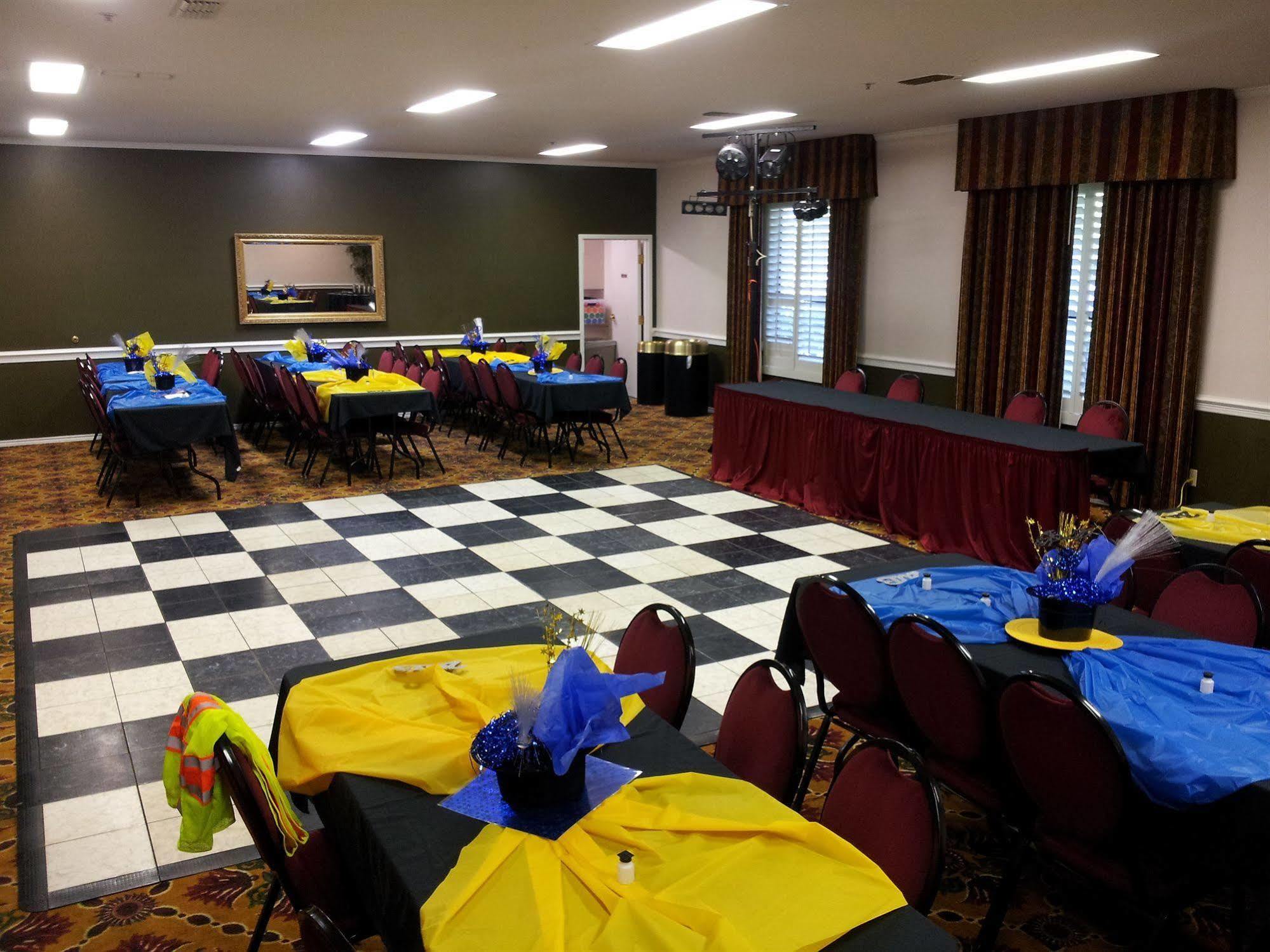 Ashmore Inn And Suites Lubbock Eksteriør bilde