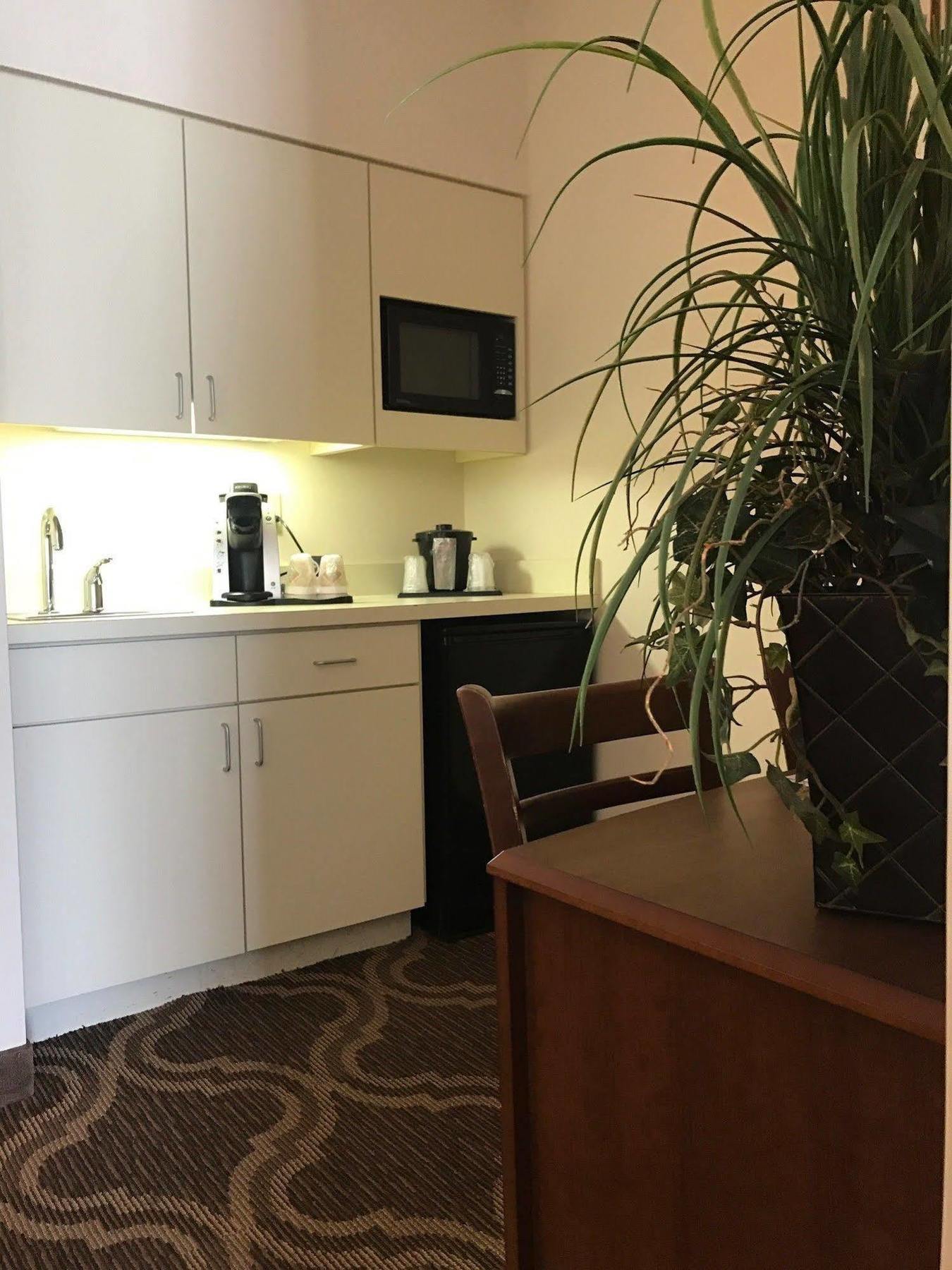 Ashmore Inn And Suites Lubbock Eksteriør bilde